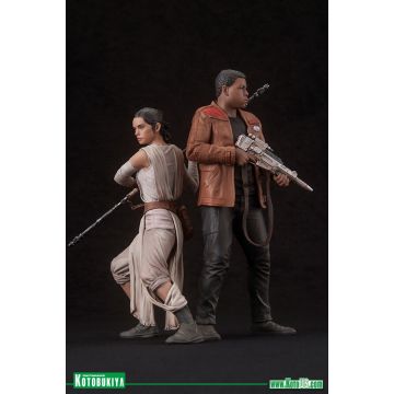 Star Wars - Rey & Finn 2 pack Pre-Painted statue